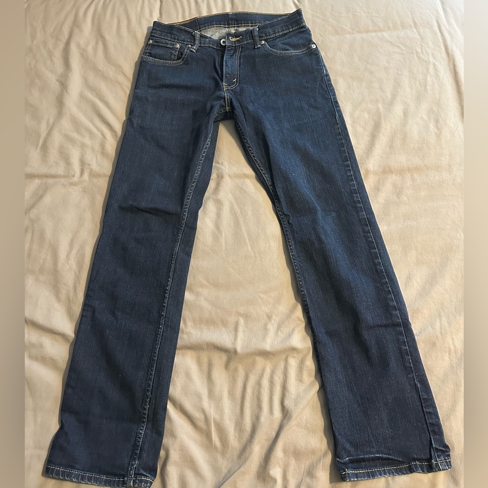 Vintage Levi’s Men’s 514 Straight Leg Dark Wash Denim Jeans